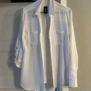 Express White Blouse with Textured Fabric and Relaxed Fit
